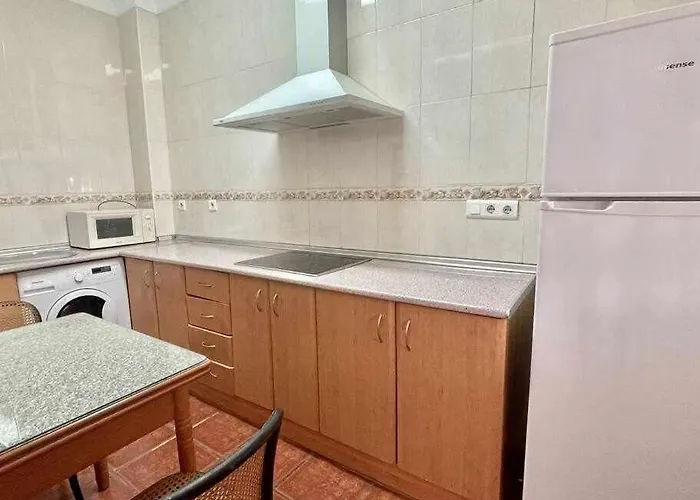 Cerca De La Playa Torrecilla * נרחה