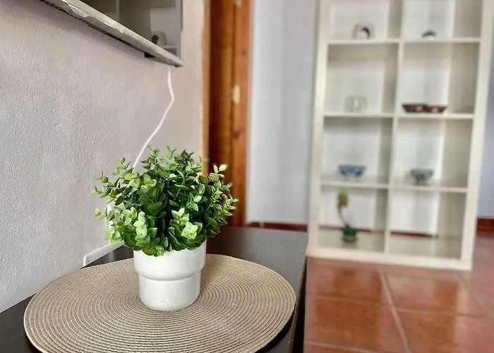 Cerca De La Playa Torrecilla * Nerja