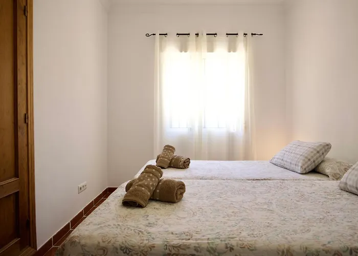 Cerca De La Playa Torrecilla Nerja