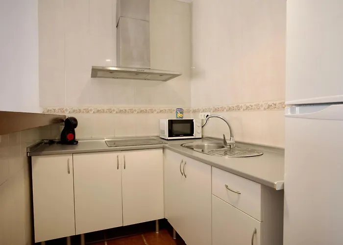 Cerca De La Playa Torrecilla Nerja